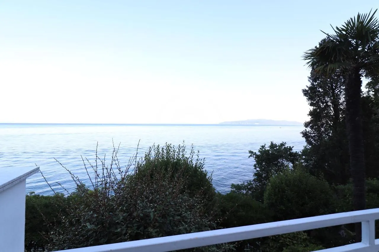 Villa Ljerka, Step To The Sea Opatija