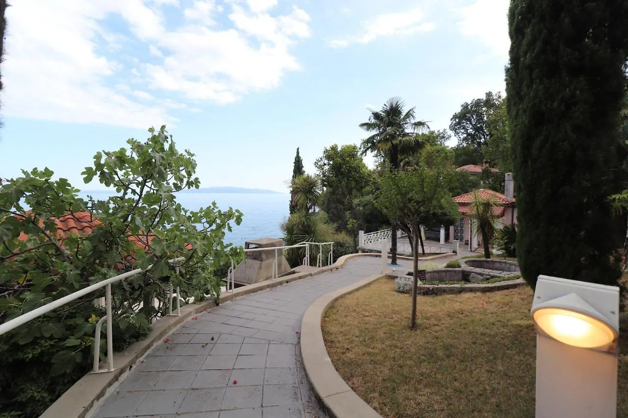 Villa Ljerka, Step To The Sea Opatija